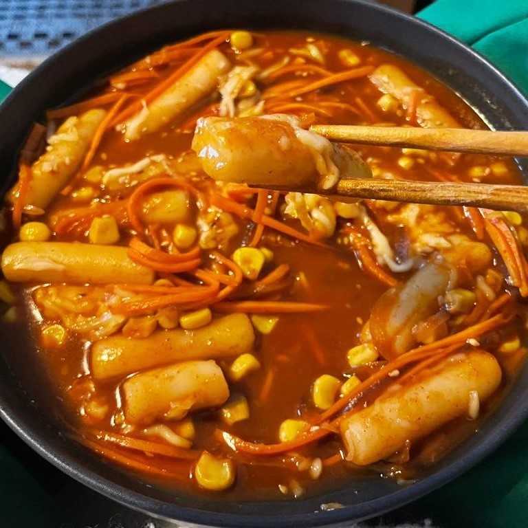 Corn and Cheese&nbsp;Tteokbokki